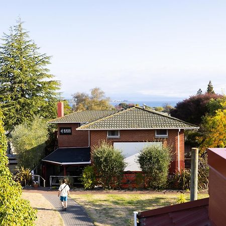 Haka House Taupo Pansiyon Dış mekan fotoğraf