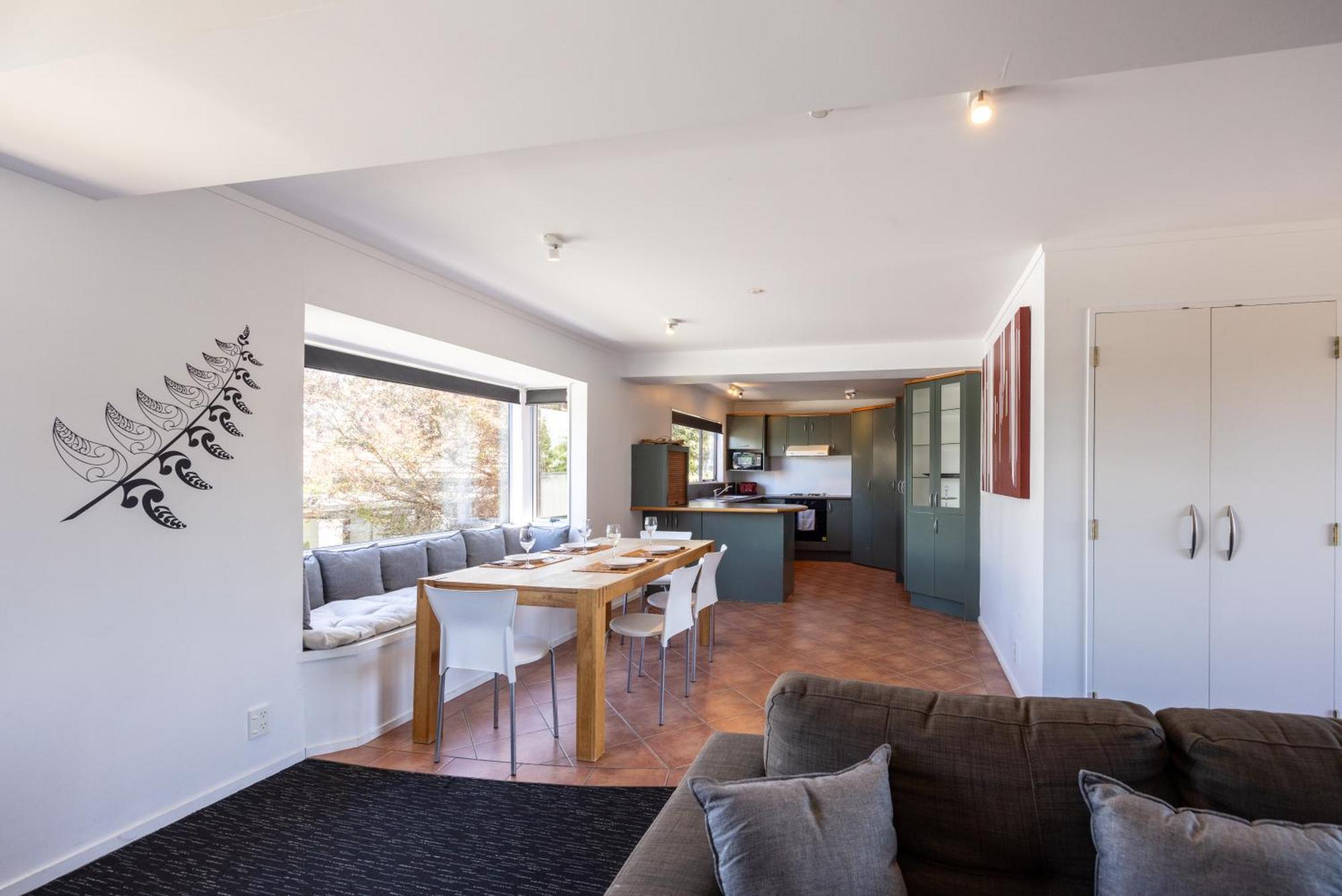 Haka House Taupo Pansiyon Dış mekan fotoğraf