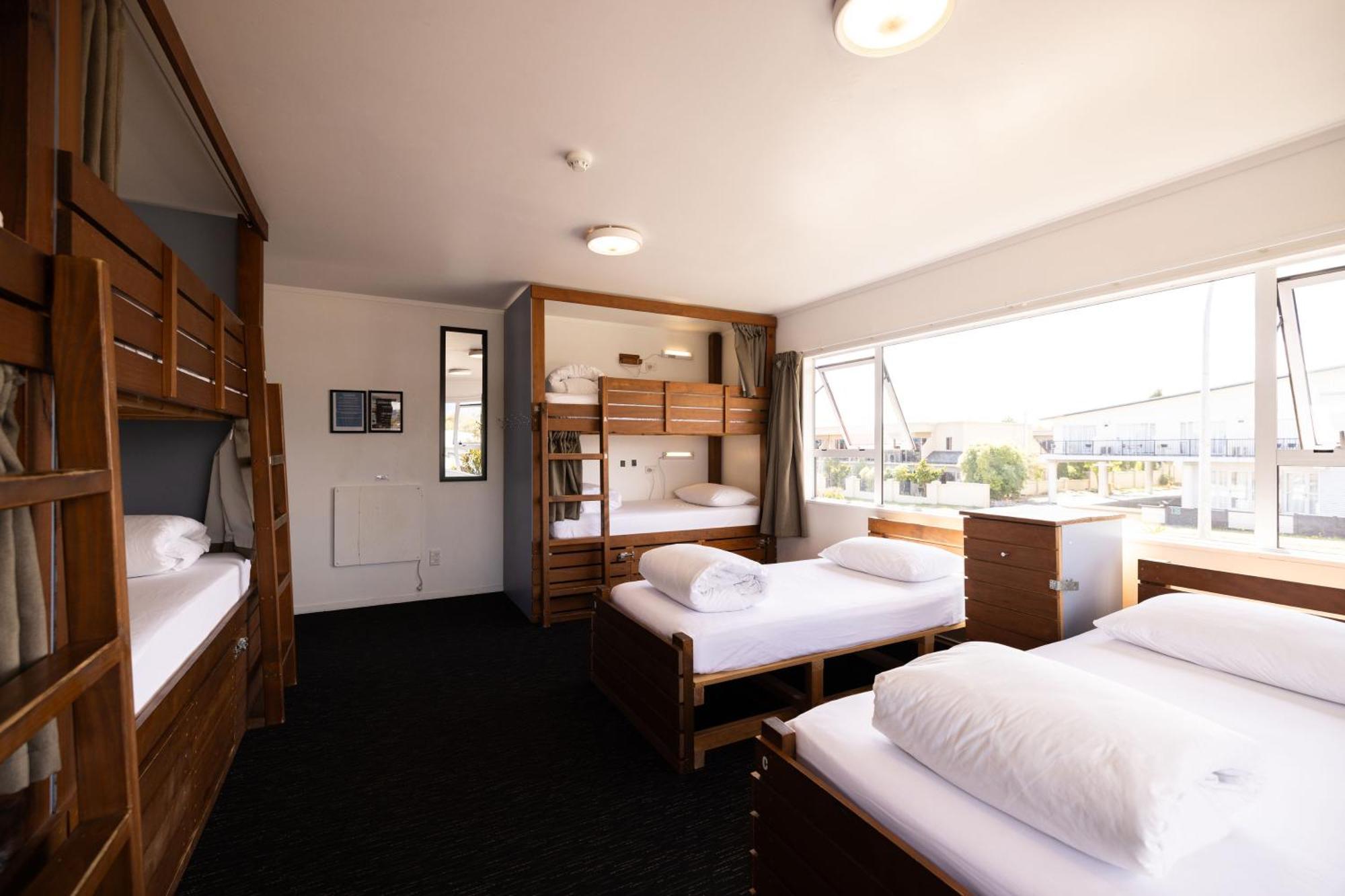 Haka House Taupo Pansiyon Dış mekan fotoğraf